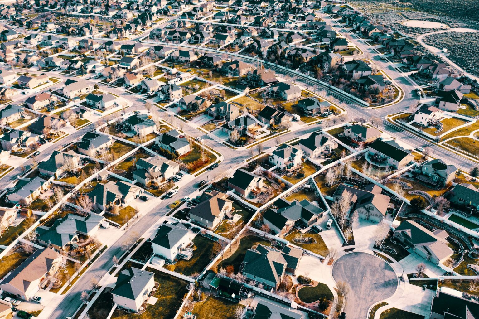 Well maintained HOA community neighborhood in the Treasure Valley managed by AIM